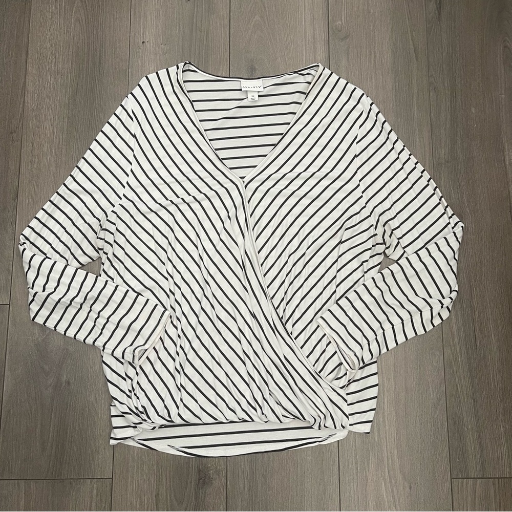 Ava & viv plus size long sleeve v neck wrap front top size 2XL